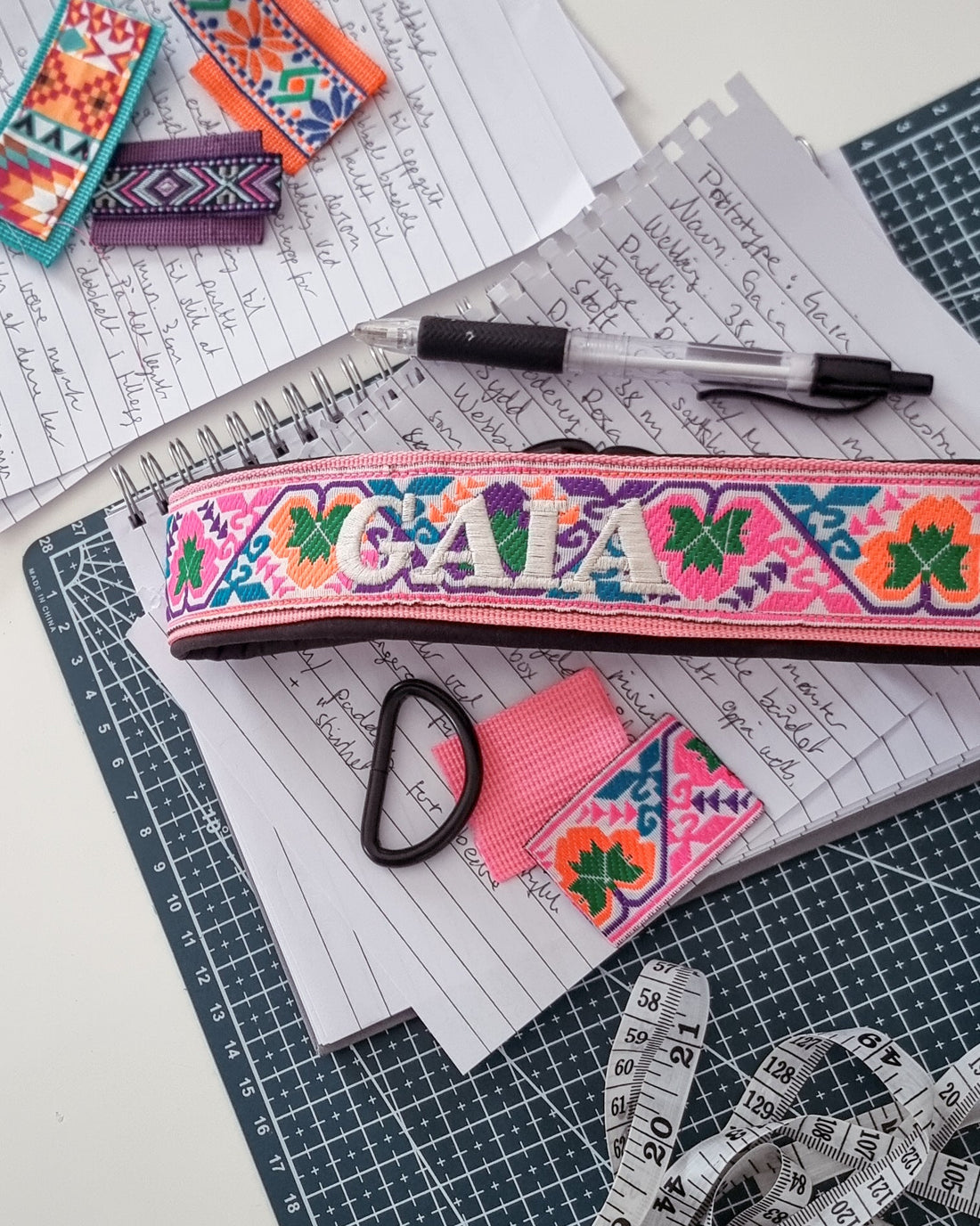 Slik velger du riktig hundehalsbånd